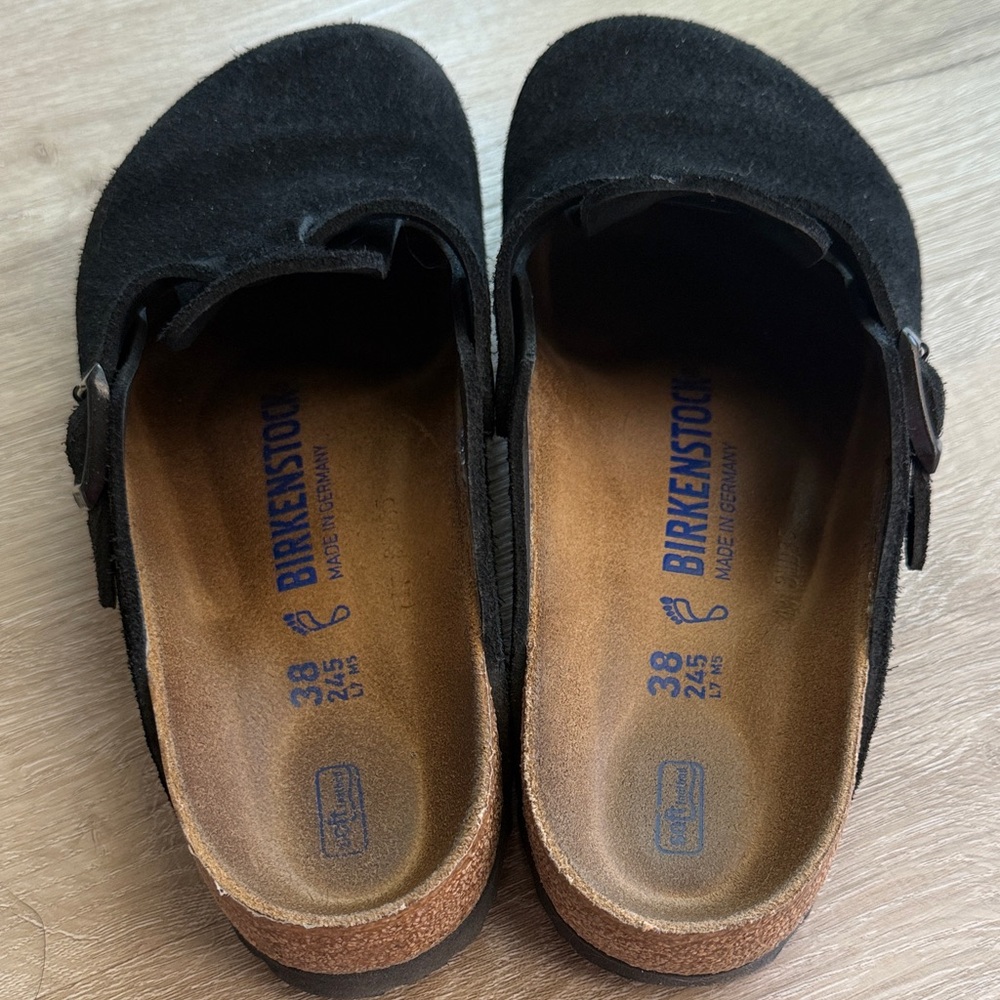 Birkenstock Soft Footbed: Black Suede - Picture 4 of 8